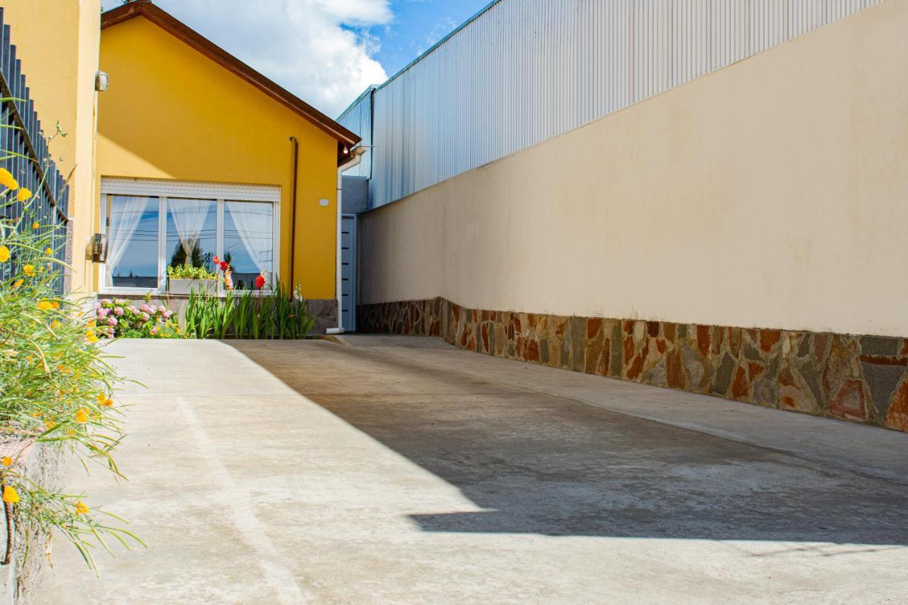 Ferienwohnung Departamento Casimiro-Nuevo Amplio En Zona Centro El Calafate Exterior foto