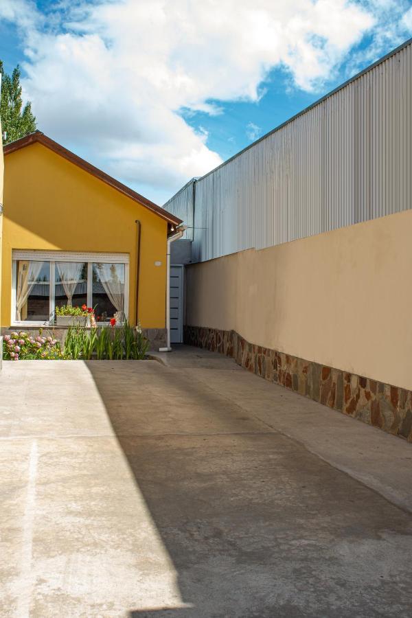 Ferienwohnung Departamento Casimiro-Nuevo Amplio En Zona Centro El Calafate Exterior foto